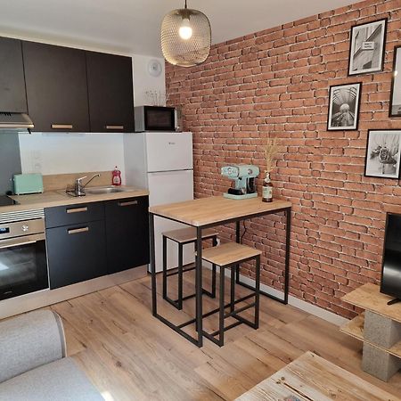 Logement De Caractere En Haute Ville De 캉페흘르 외부 사진