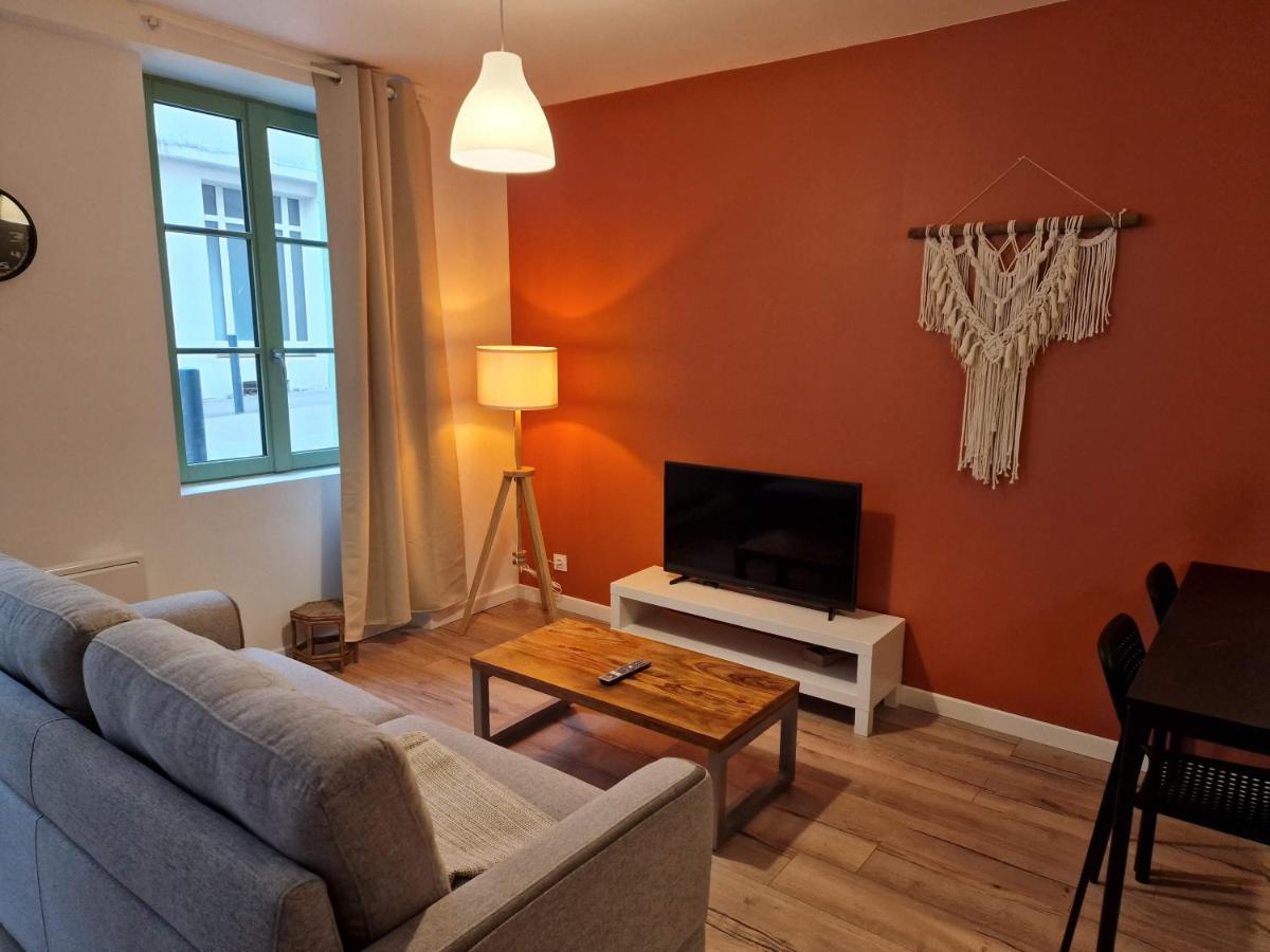 Logement De Caractere En Haute Ville De 캉페흘르 외부 사진
