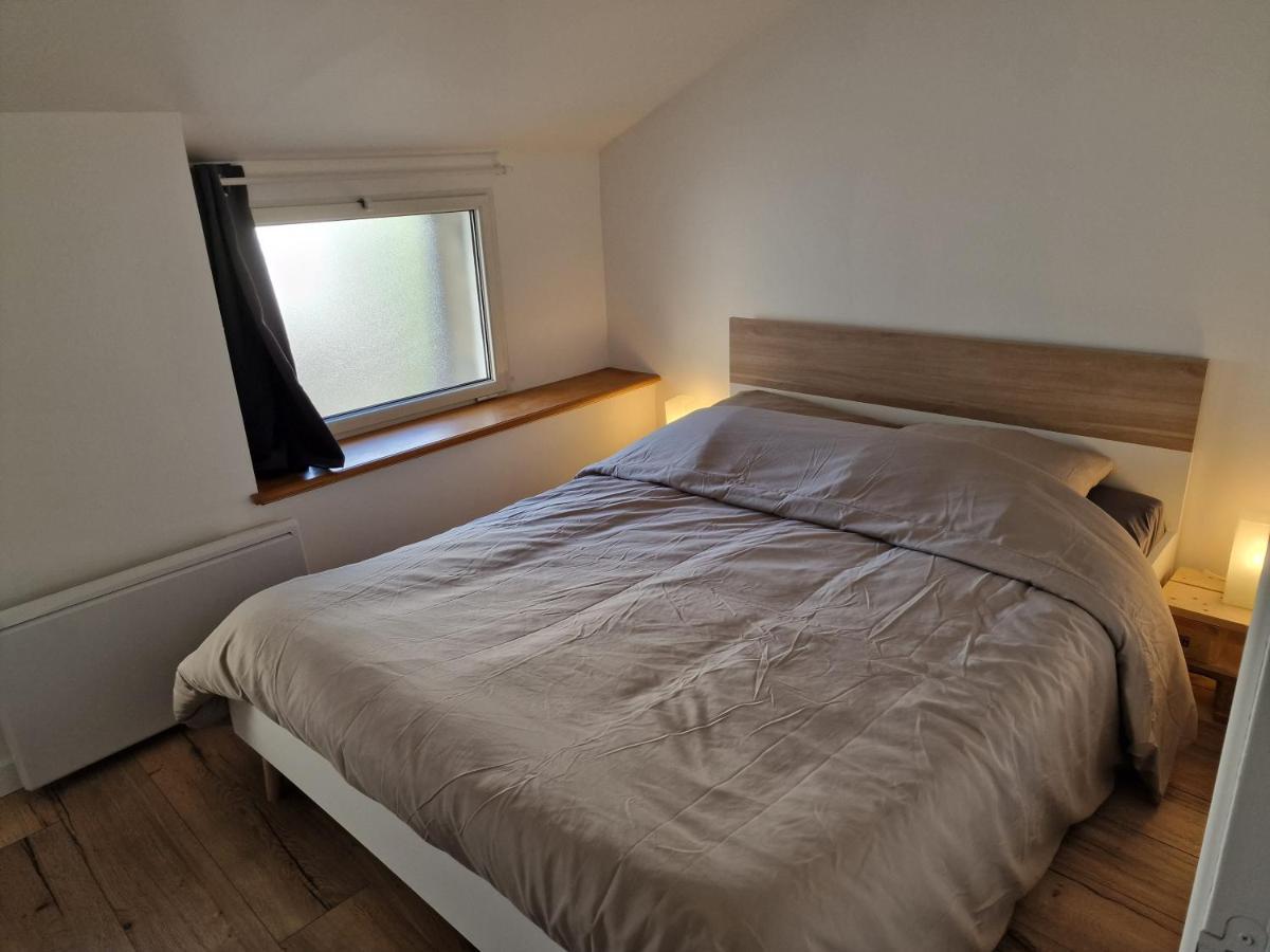 Logement De Caractere En Haute Ville De 캉페흘르 외부 사진