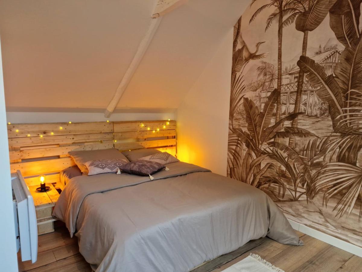 Logement De Caractere En Haute Ville De 캉페흘르 외부 사진