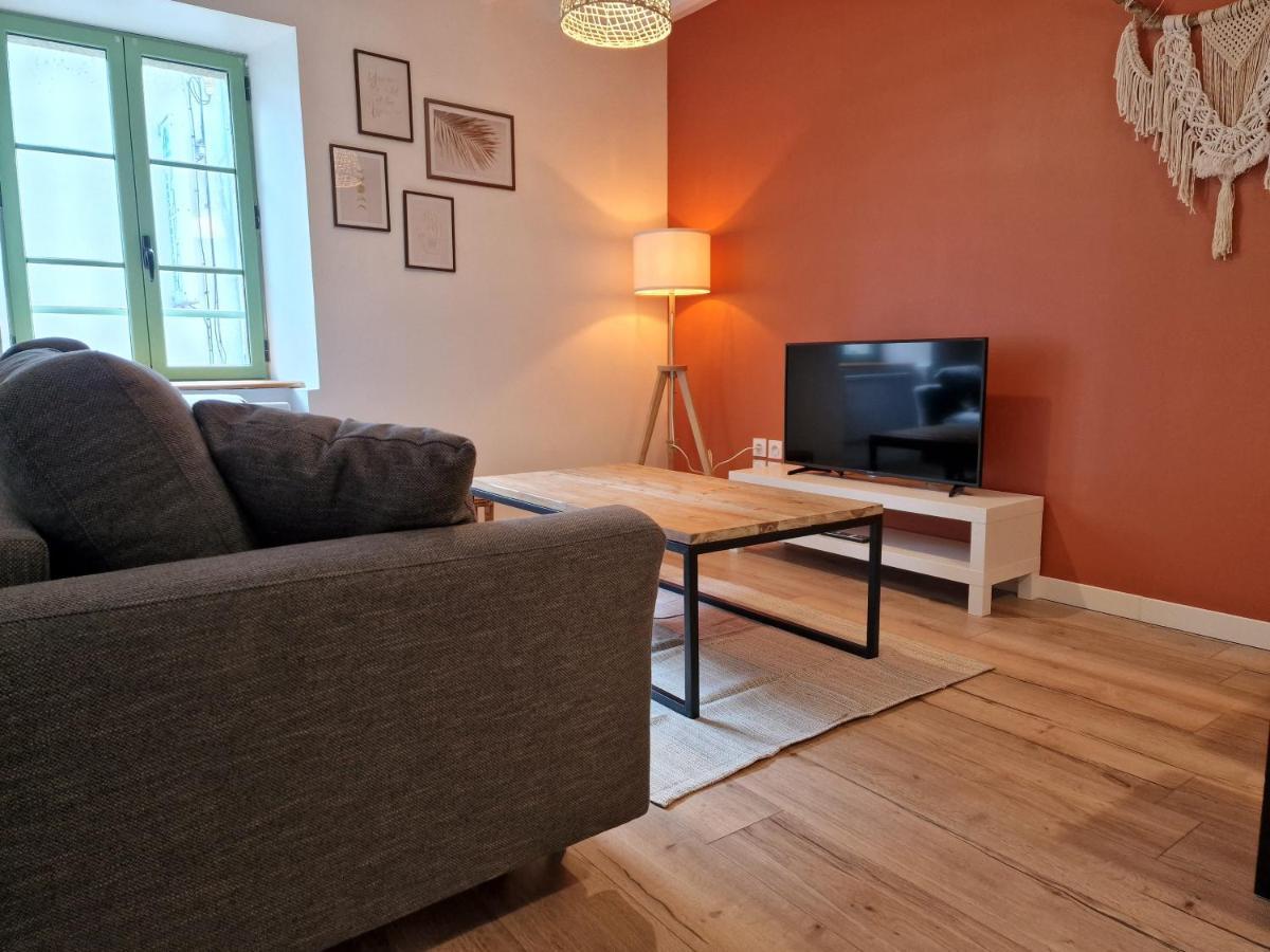 Logement De Caractere En Haute Ville De 캉페흘르 외부 사진