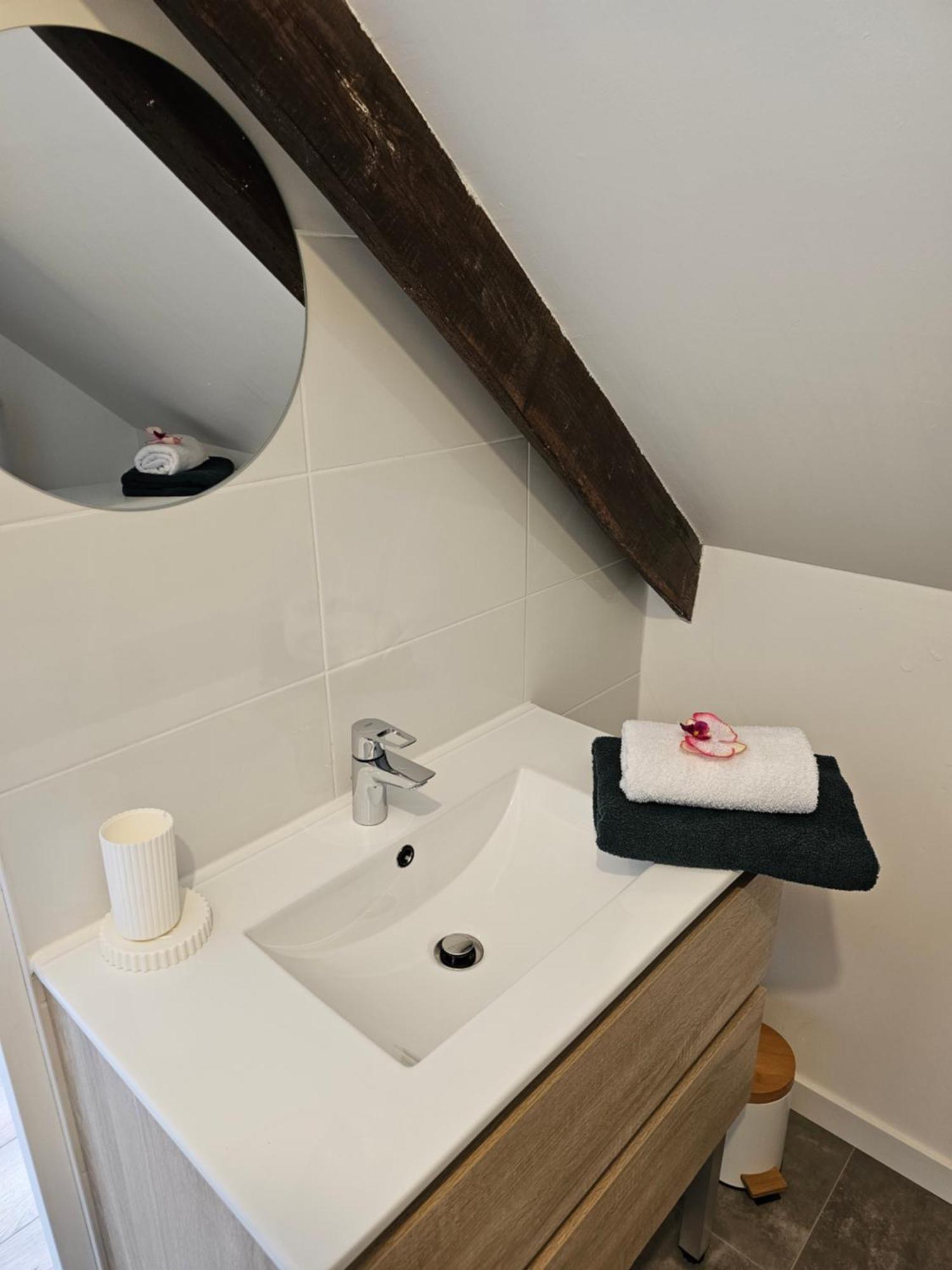 Logement De Caractere En Haute Ville De 캉페흘르 객실 사진